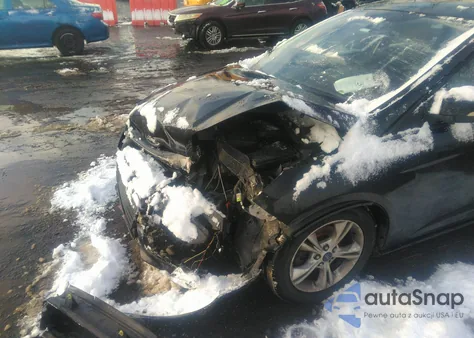 2014 Ford Focus Se z USA, uszkodzony, nr VIN 1FADP3F27EL251990